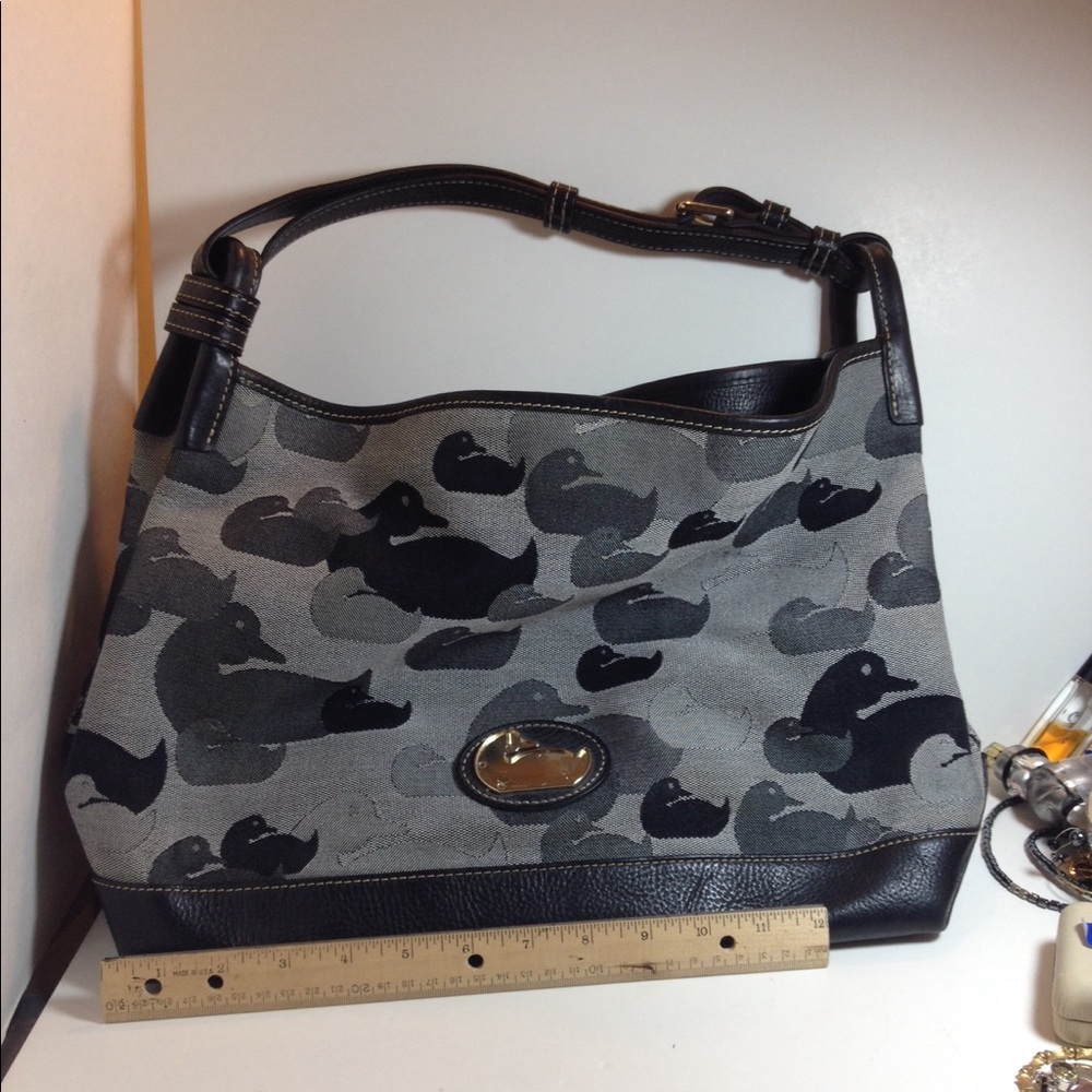 FREE GIFT Huge dooney & bourke purse